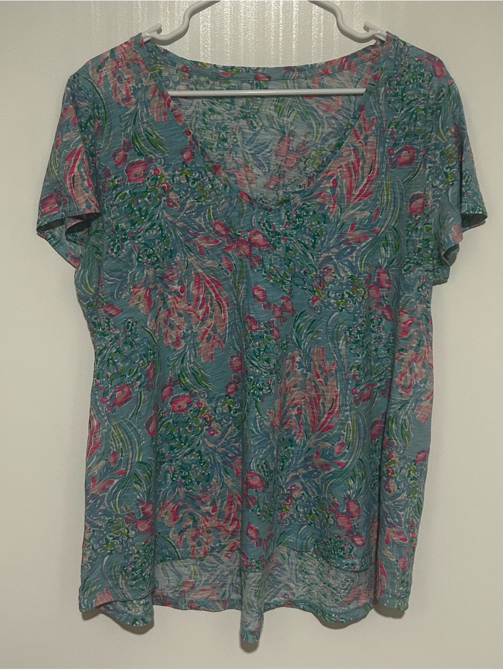 Lilly Pulitzer Etta V Neck Top in print Amalfi Blue Best Fishes